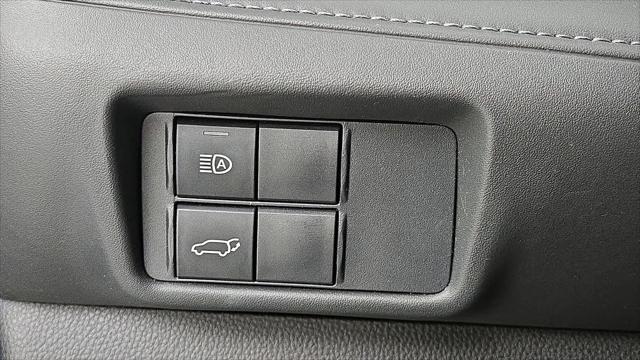 2020 Toyota Highlander LE