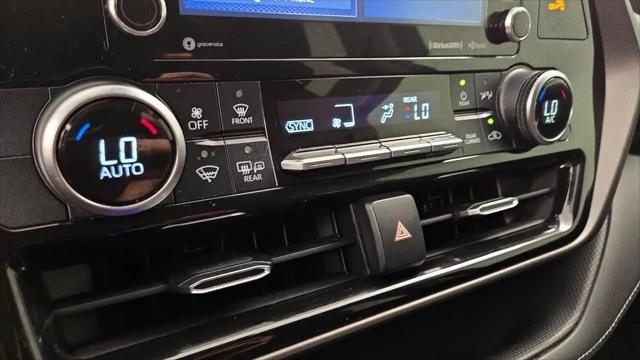2020 Toyota Highlander LE