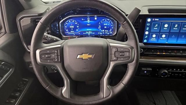 2022 Chevrolet Silverado 1500 4WD Crew Cab Standard Bed LT