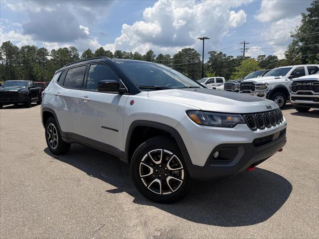 2025 Jeep Compass Trailhawk 4x4