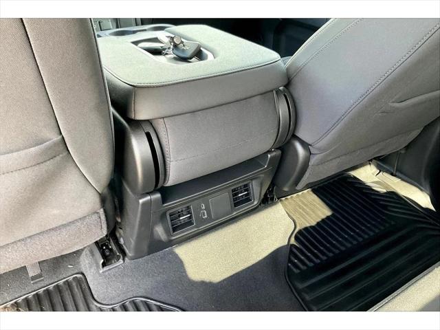 2026 Chevrolet Silverado 1500 2WD Crew Cab Short Bed Custom