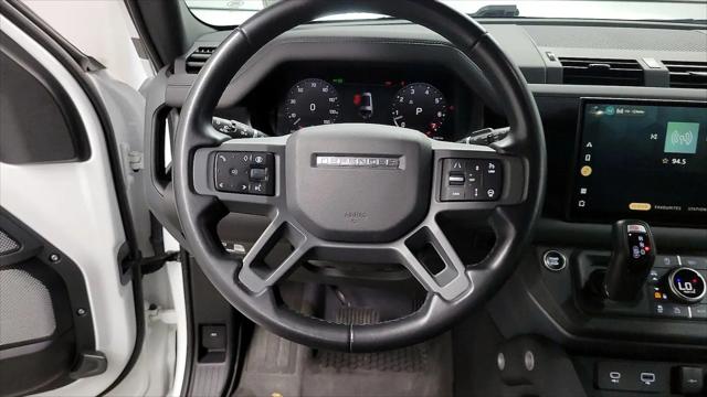 2024 Land Rover Defender 130 P400 X-Dynamic SE