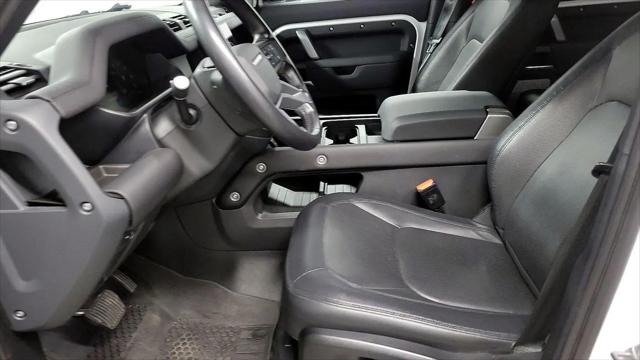 2024 Land Rover Defender 130 P400 X-Dynamic SE