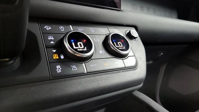 2024 Land Rover Defender 130 P400 X-Dynamic SE