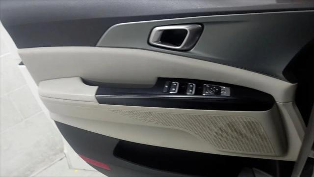 2022 Kia Carnival MPV LX Seat Package