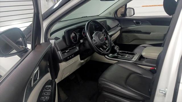 2022 Kia Carnival MPV LX Seat Package