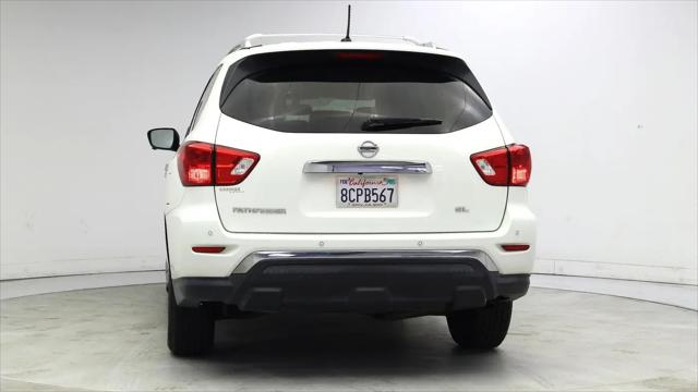 2018 Nissan Pathfinder SL
