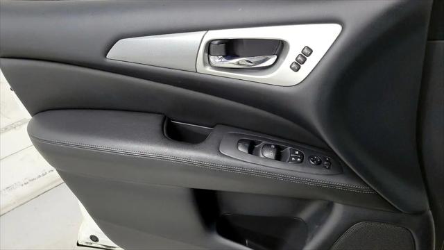 2018 Nissan Pathfinder SL