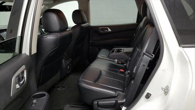 2018 Nissan Pathfinder SL