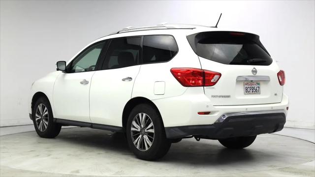 2018 Nissan Pathfinder SL