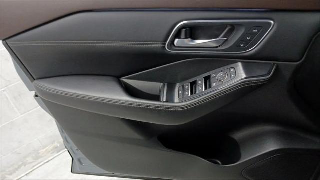 2023 Nissan Rogue Platinum FWD