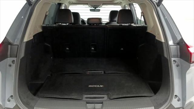 2023 Nissan Rogue Platinum FWD