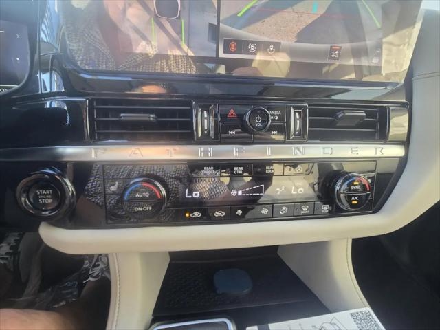 2026 Nissan Pathfinder SL