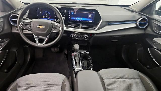 2025 Chevrolet Trax FWD LT
