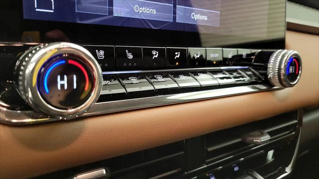 2025 GMC Canyon 4WD AT4