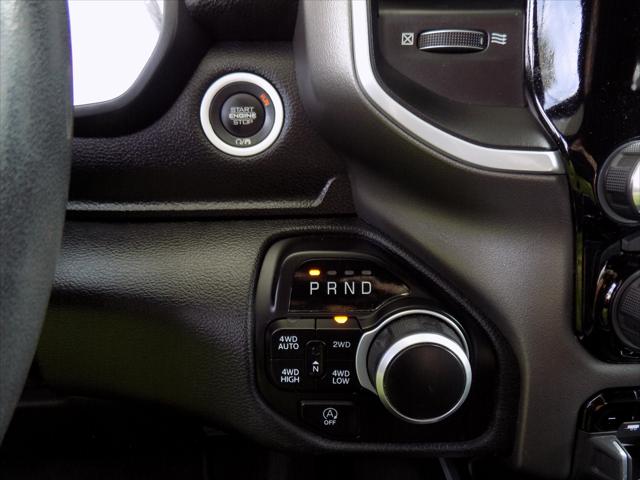 2022 Ram 1500 Big Horn Crew Cab 4x4 5'7" Box
