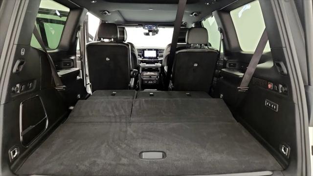 2023 Jeep Wagoneer Series II Carbide 4x4