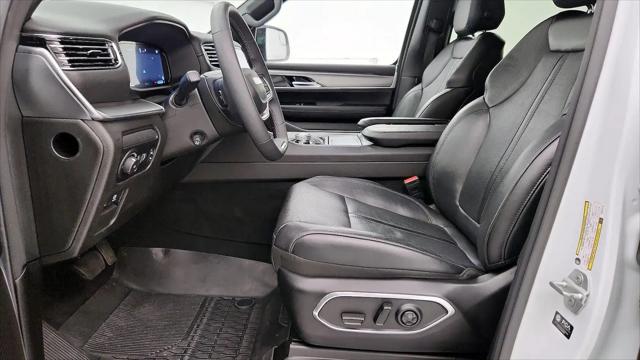 2023 Jeep Wagoneer Series II Carbide 4x4