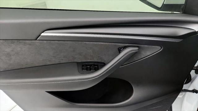 2025 Tesla Model Y Long Range Dual Motor All-Wheel Drive