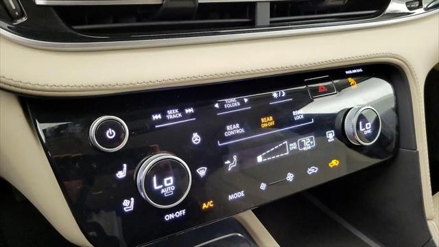 2023 INFINITI QX60 LUXE AWD