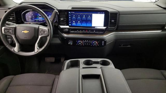 2024 Chevrolet Silverado 1500 2WD Crew Cab Short Bed LT