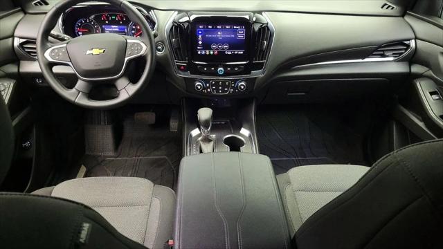 2023 Chevrolet Traverse AWD LT Cloth