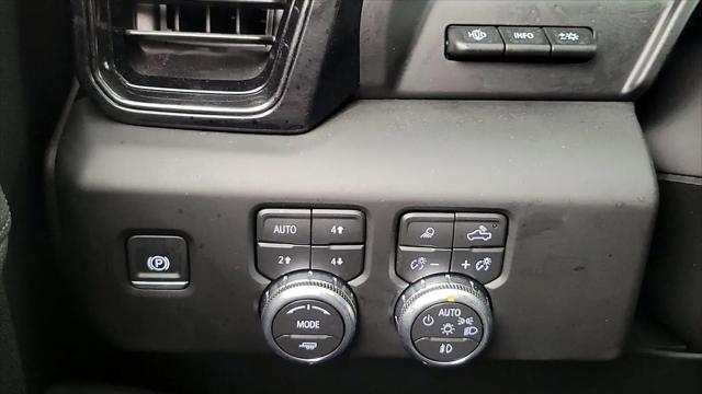 2026 GMC Sierra 1500 Crew Cab, Short Bed, AT4, 4WD