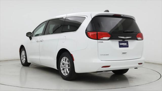 2023 Chrysler Voyager LX