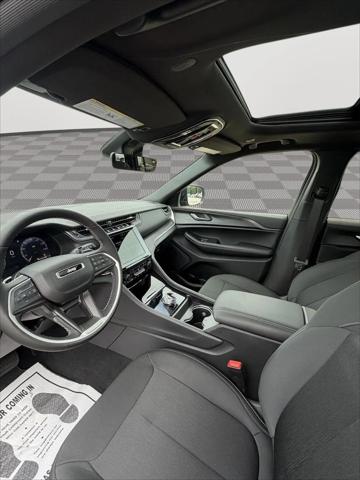 2026 Jeep Grand Cherokee Altitude 4x2