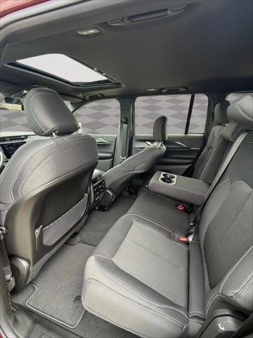 2026 Jeep Grand Cherokee Altitude 4x2