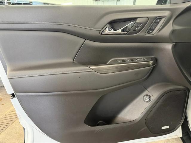 2023 GMC Acadia AWD SLT