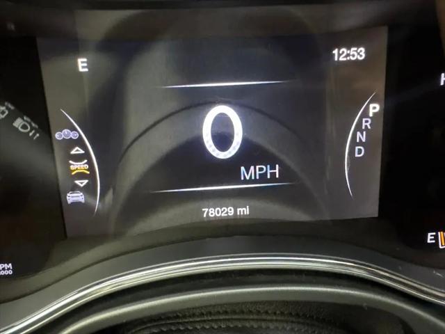 2022 Jeep Grand Cherokee Laredo E 4x4