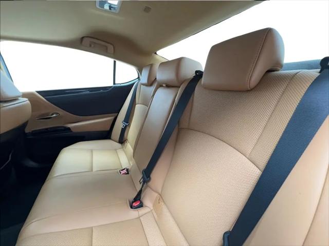 2022 Lexus ES 250 ES 250