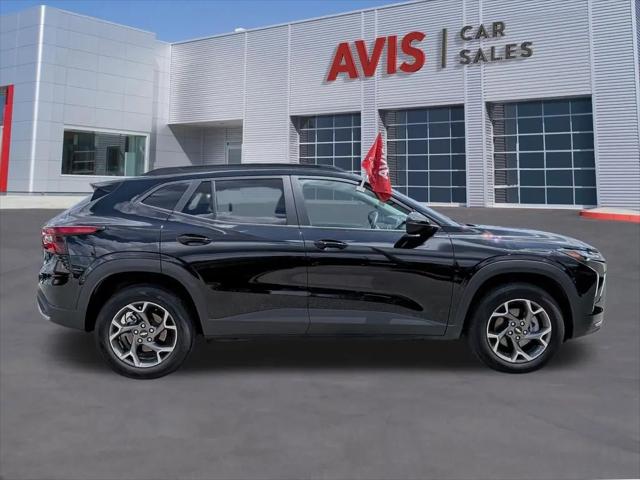 2025 Chevrolet Trax FWD LT