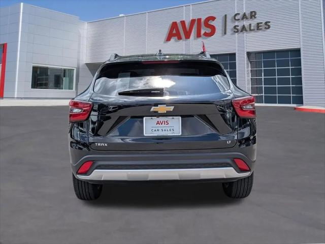 2025 Chevrolet Trax FWD LT