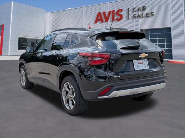 2025 Chevrolet Trax FWD LT