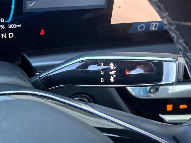 2024 Cadillac iQ Tech w/1SA