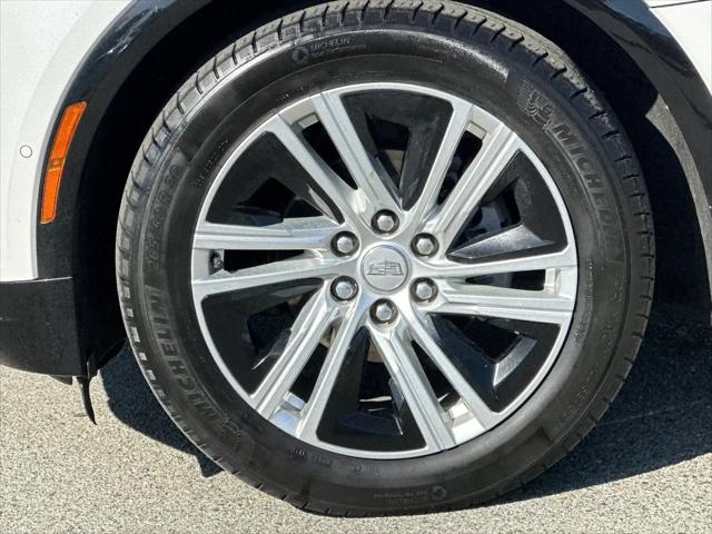 2024 Cadillac iQ Tech w/1SA
