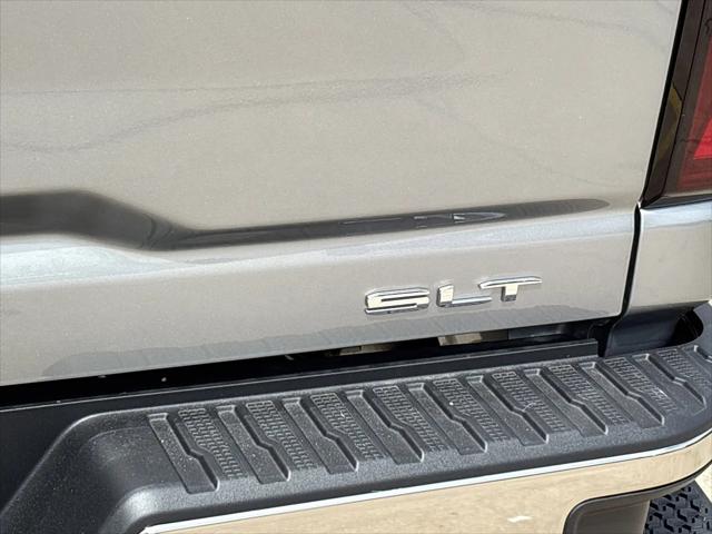 2026 GMC Sierra 2500HD Crew Cab, Standard Bed, SLT, 4WD