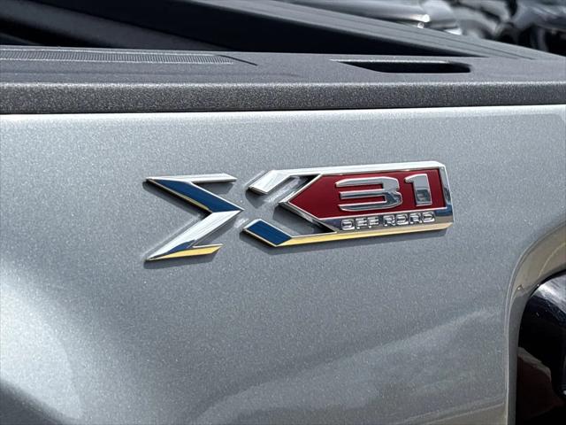2026 GMC Sierra 2500HD Crew Cab, Standard Bed, SLT, 4WD