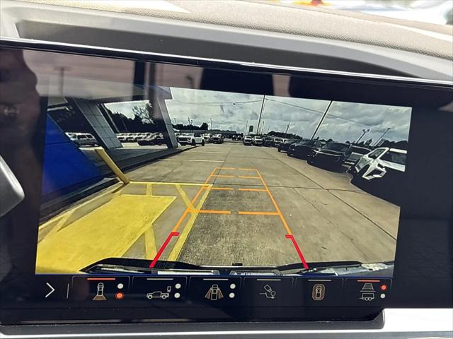 2026 GMC Sierra 2500HD Crew Cab, Standard Bed, SLT, 4WD