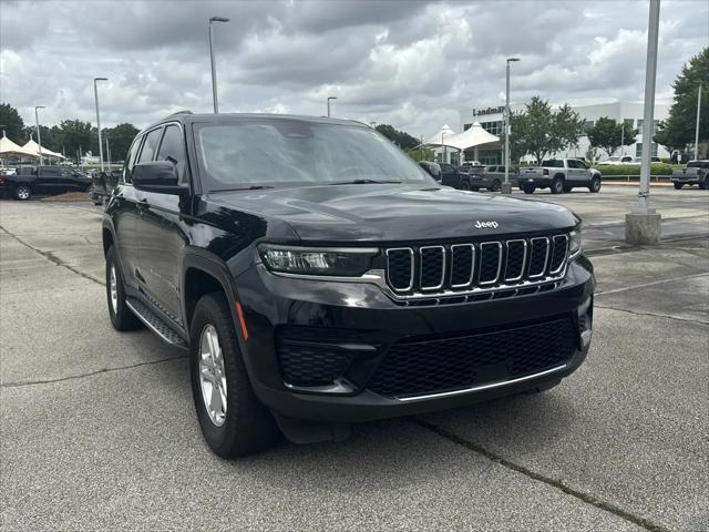 2023 Jeep Grand Cherokee Laredo 4x2