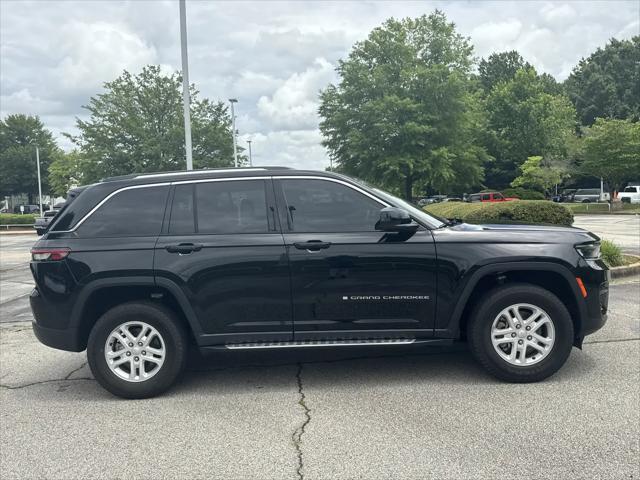2023 Jeep Grand Cherokee Laredo 4x2