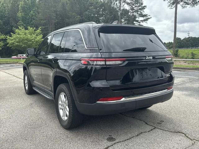 2023 Jeep Grand Cherokee Laredo 4x2