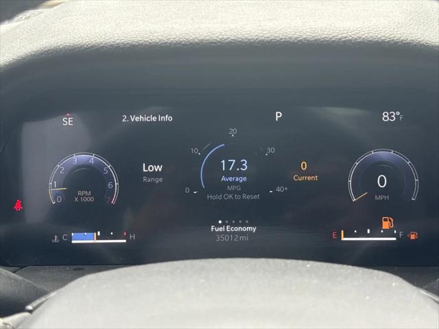 2023 Jeep Grand Cherokee Laredo 4x2