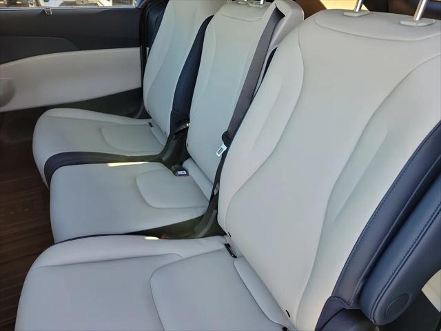 2026 Kia Carnival MPV EX