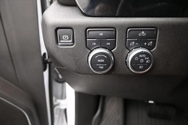 2025 GMC Sierra 2500HD 4WD Crew Cab Standard Bed SLE