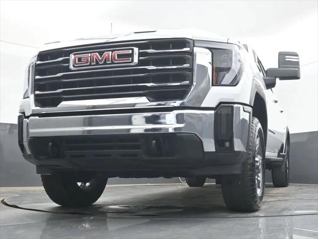 2025 GMC Sierra 2500HD 4WD Crew Cab Standard Bed SLE