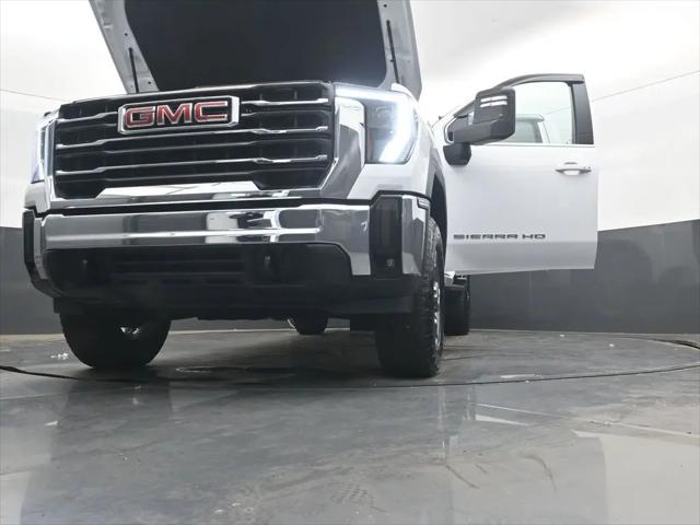 2025 GMC Sierra 2500HD 4WD Crew Cab Standard Bed SLE