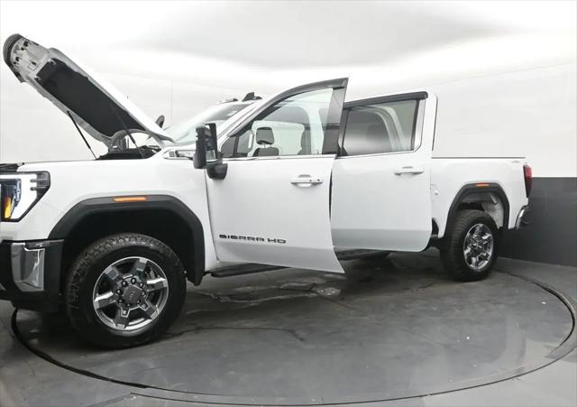 2025 GMC Sierra 2500HD 4WD Crew Cab Standard Bed SLE